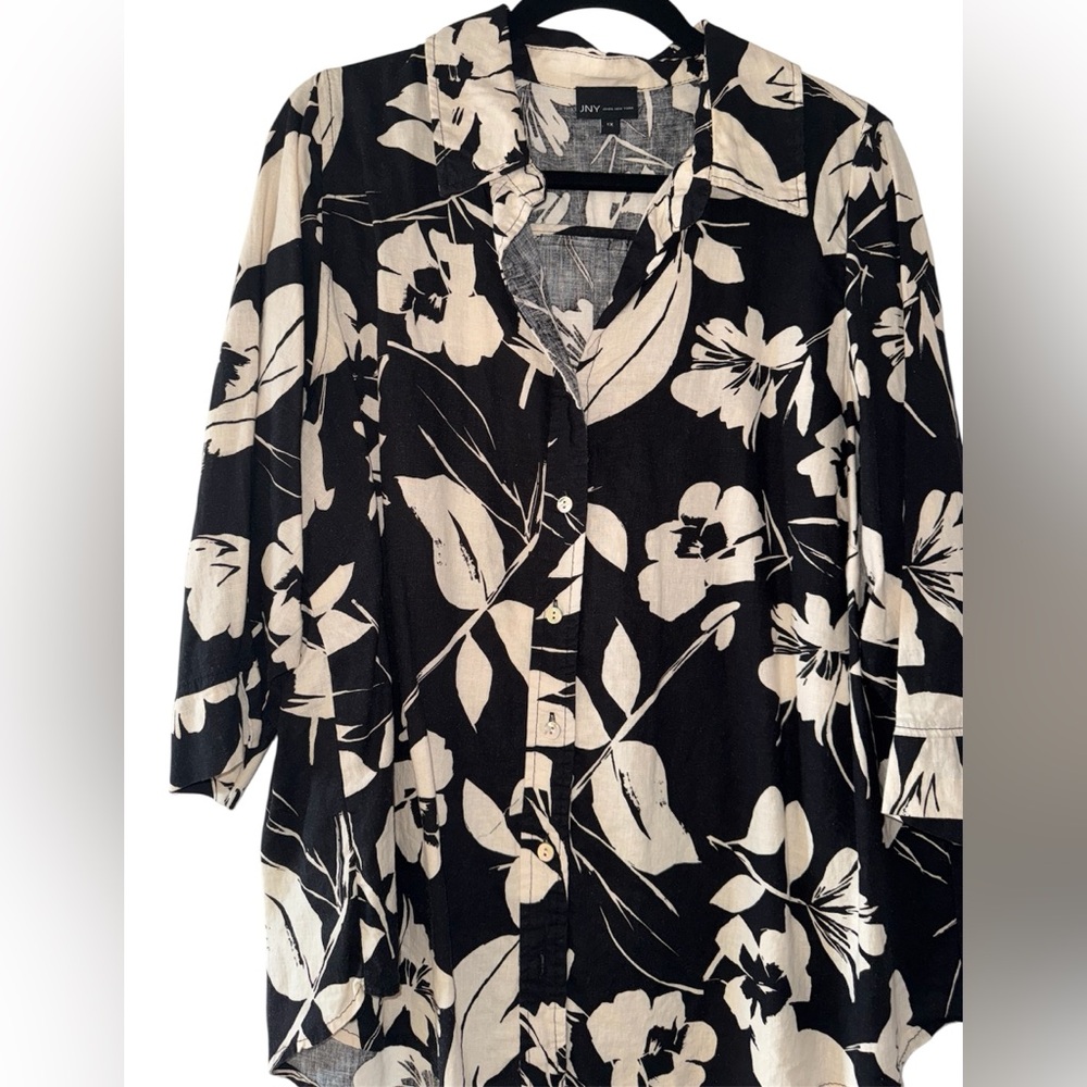 Jones New York Cream Button Down Shirt with Notched Collar